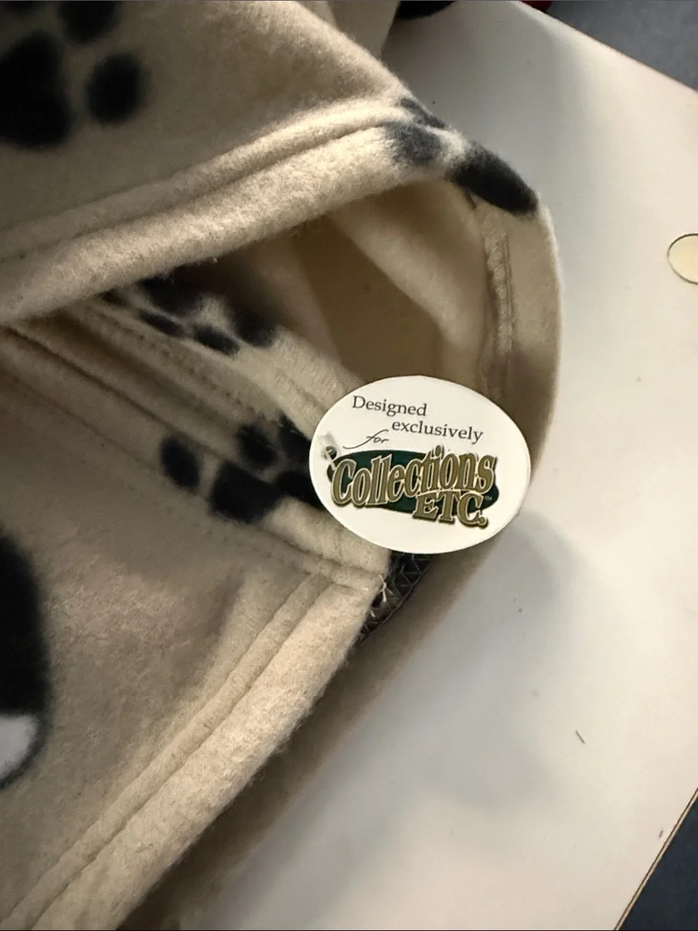 Beige Cat-Print Pet Blanket by